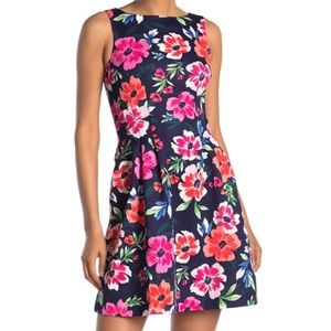 NWT Vince Camuto Floral Scalloped Dress - Size 10